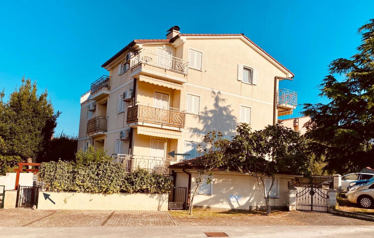 Apartamento Casa Rosa Banjole Exterior foto