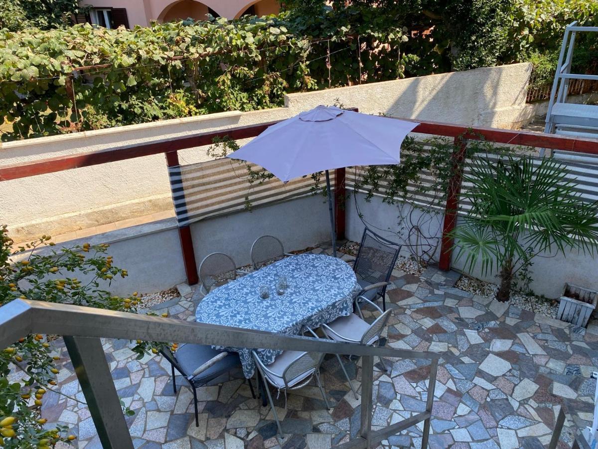 Apartamento Casa Rosa Banjole Exterior foto