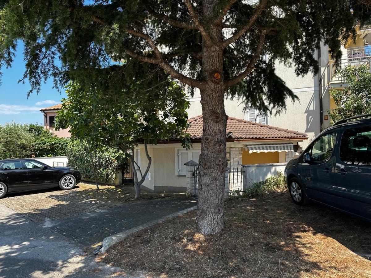 Apartamento Casa Rosa Banjole Exterior foto